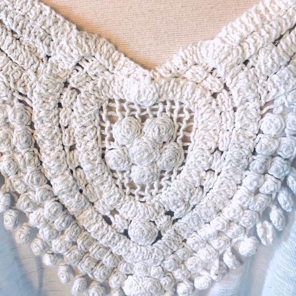White Flowy Crop Top Crochet Lace - Picture 4 of 13